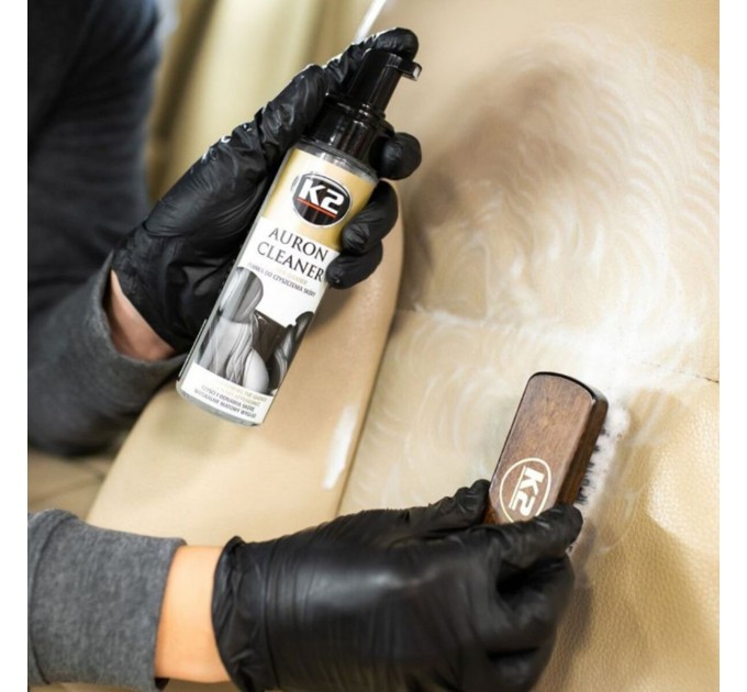 Набір для догляду за шкіряною оббивкою K2 Auron Set з щіткою та мікрофіброю, ціна: 840 грн.