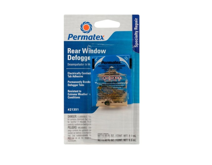 Набор для ремонта контакта обогревателя заднего стекла Permatex Rear Window Deffoger, цена: 235 грн.