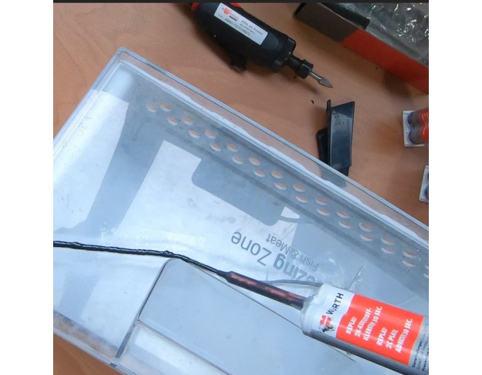 Клей Wurth Replast Me 210 секунд для пластика черный 50мл, цена: 706 грн.