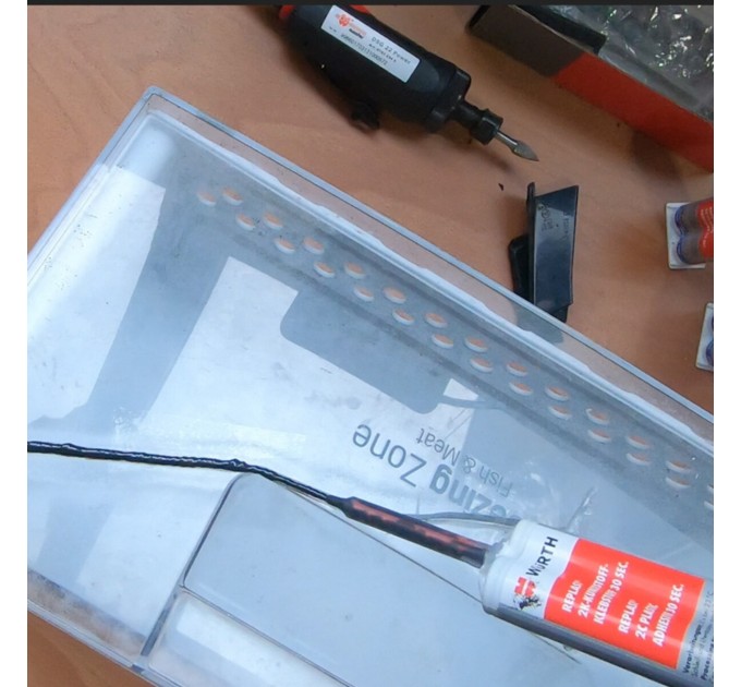 Клей Wurth Replast Me 210 секунд для пластика черный 50мл, цена: 640 грн.