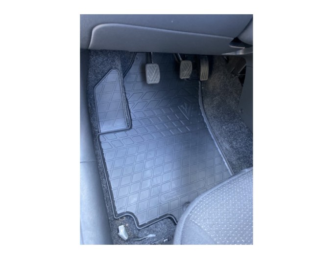 Suzuki Splash (2007-2014) коврик передний левый (Stingray), цена: 1 059 грн.