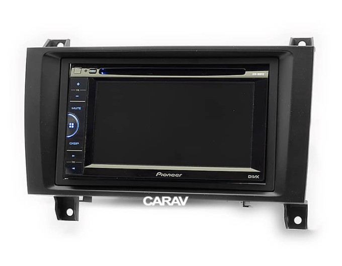 Перехідна рамка для 2 DIN автомагнітоли, 173 x 98 мм, 178 x 102 мм; CARAV 11-607, ціна: 3 531 грн.