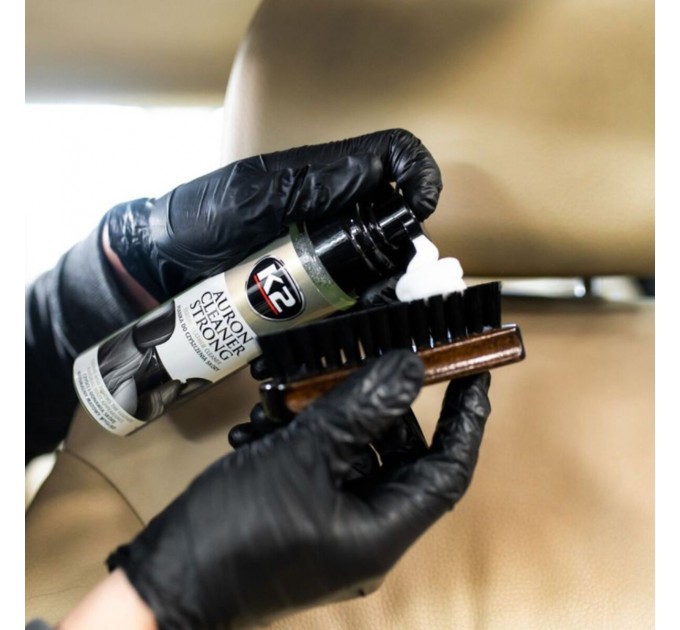 Набор по уходу за кожаной обивкой К2 Auron Strong Set со щеткой и микрофиброй, цена: 893 грн.