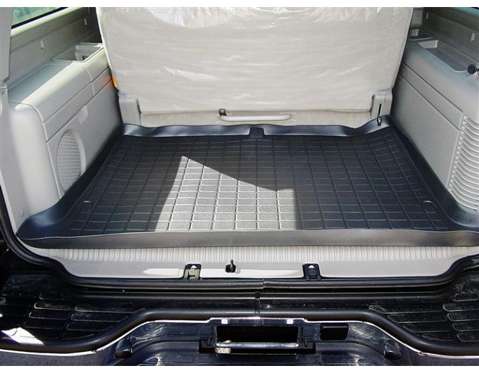 Коврик WeatherTech Black для Cadillac Escalade ESV (mkII); Chevrolet Suburban (mkIX)(trunk behind 3 row) 2000-2006, цена: 6 692 грн.