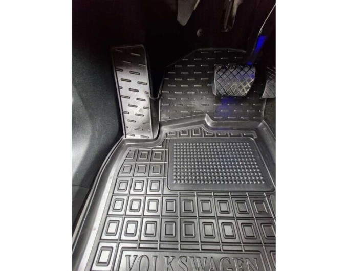 Автомобільні килимки в салон Volkswagen Tiguan 2024- (AVTO-Gumm), ціна: 1 716 грн.
