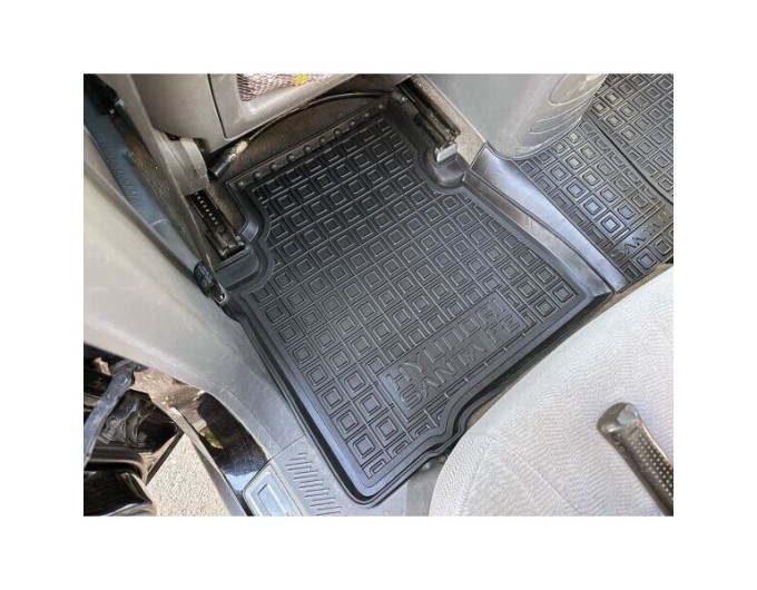 Автомобільні килимки в салон Hyundai Santa Fe 2000-2006 (AVTO-Gumm), ціна: 1 716 грн.