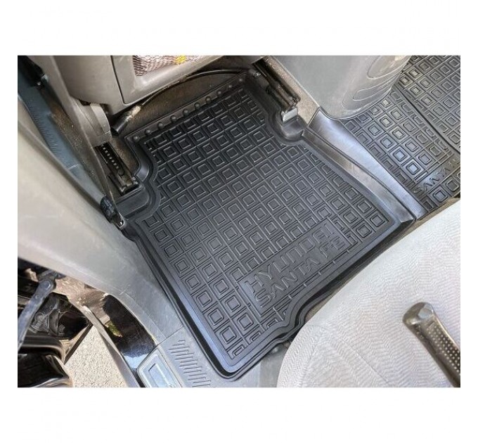Автомобільні килимки в салон Hyundai Santa Fe 2000-2006 (AVTO-Gumm), ціна: 1 237 грн.