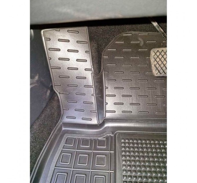 Автомобільні килимки в салон Honda eNP2 2024- (AVTO-Gumm), ціна: 1 652 грн.