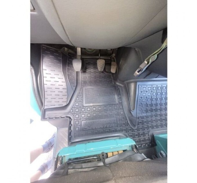Автомобільні килимки в салон Mercedes Sprinter (W905) 2000-2006 цельный (AVTO-Gumm), ціна: 1 274 грн.