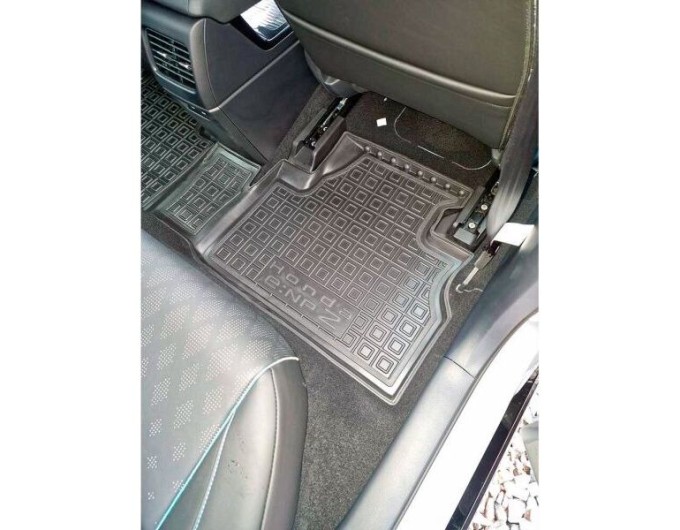 Автомобільні килимки в салон Honda eNP2 2024- (AVTO-Gumm), ціна: 1 716 грн.