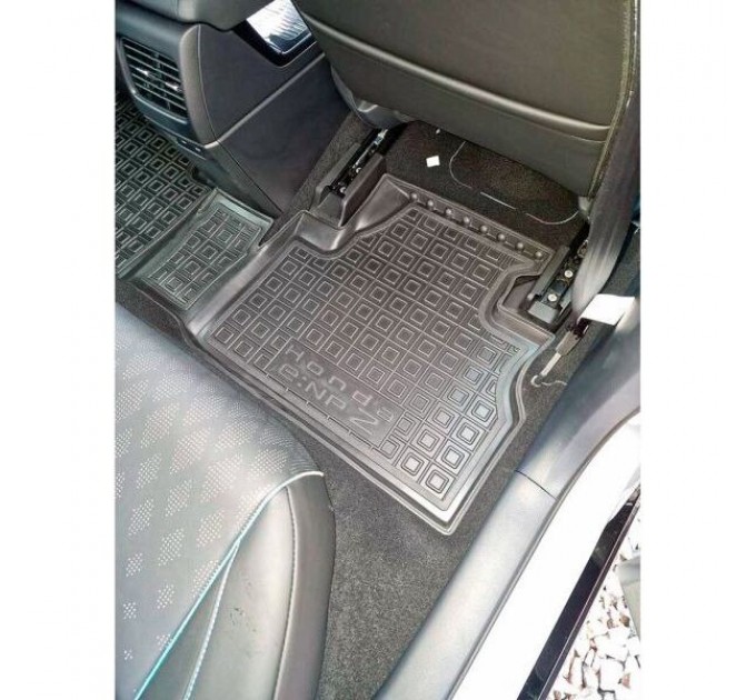 Автомобільні килимки в салон Honda eNP2 2024- (AVTO-Gumm), ціна: 1 652 грн.