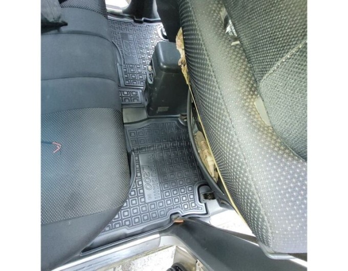 Автомобільні килимки в салон Mitsubishi L200 Double Cab 1996-2006 (AVTO-Gumm), ціна: 1 716 грн.