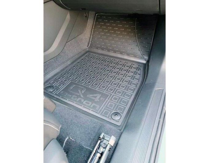 Автомобільні килимки в салон Audi Q4 e-tron 2021- (AVTO-Gumm), ціна: 1 716 грн.