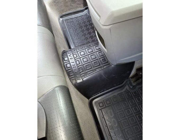 Автомобільні килимки в салон Dodge Avenger 2007- (AVTO-Gumm), ціна: 1 716 грн.