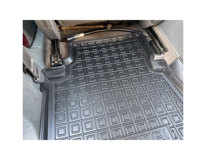 Автомобільні килимки в салон Hyundai Santa Fe 2000-2006 (AVTO-Gumm), ціна: 1 716 грн.