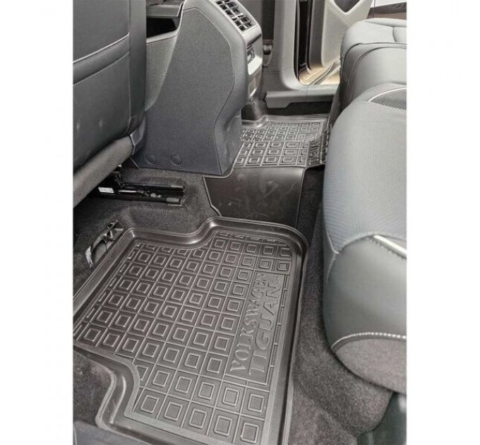 Автомобільні килимки в салон Volkswagen Tiguan 2024- (AVTO-Gumm), ціна: 1 652 грн.