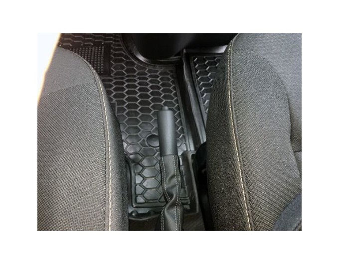 Автомобільні килимки в салон Renault Trafic 3 16-/Opel Vivaro 15- (передние) (Avto-Gumm), ціна: 1 312 грн.