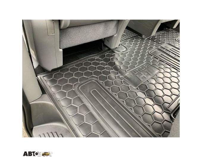 Автомобільні килимки в салон Hyundai H1 2007- (2-й ряд) (Avto-Gumm), ціна: 1 851 грн.
