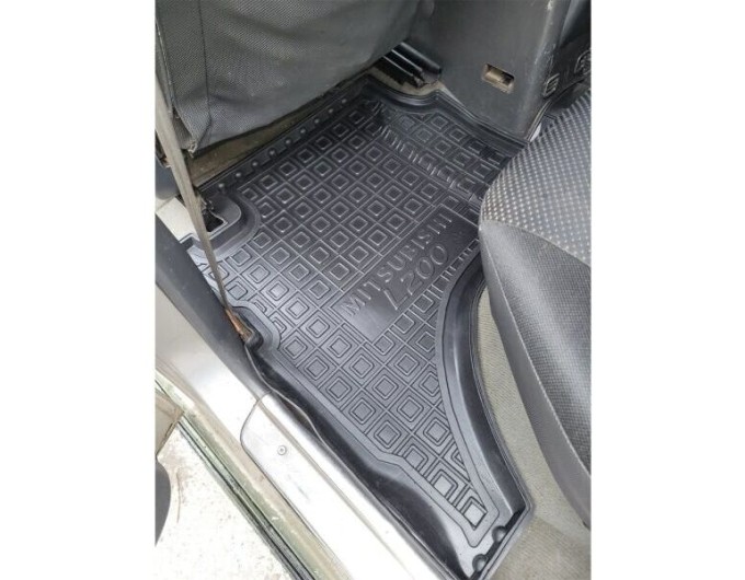 Автомобільні килимки в салон Mitsubishi L200 Double Cab 1996-2006 (AVTO-Gumm), ціна: 1 716 грн.