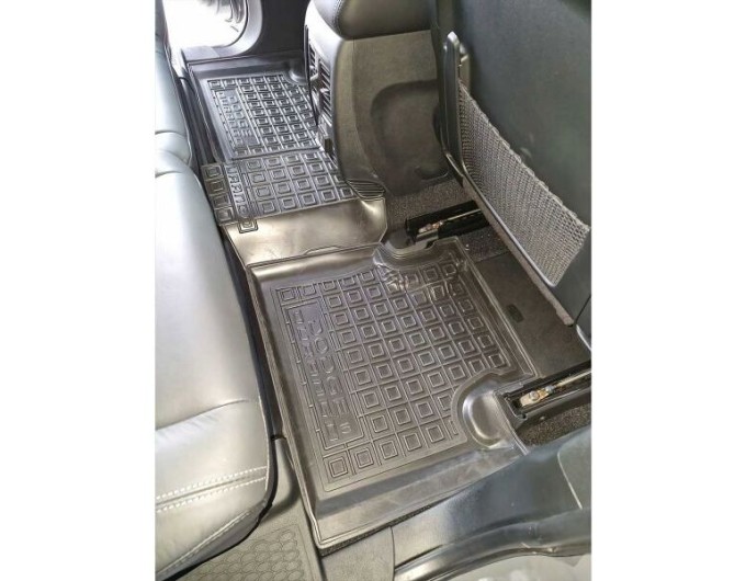 Автомобільні килимки в салон Dodge Durango 3 2010- (7 мест) (AVTO-Gumm), ціна: 2 608 грн.