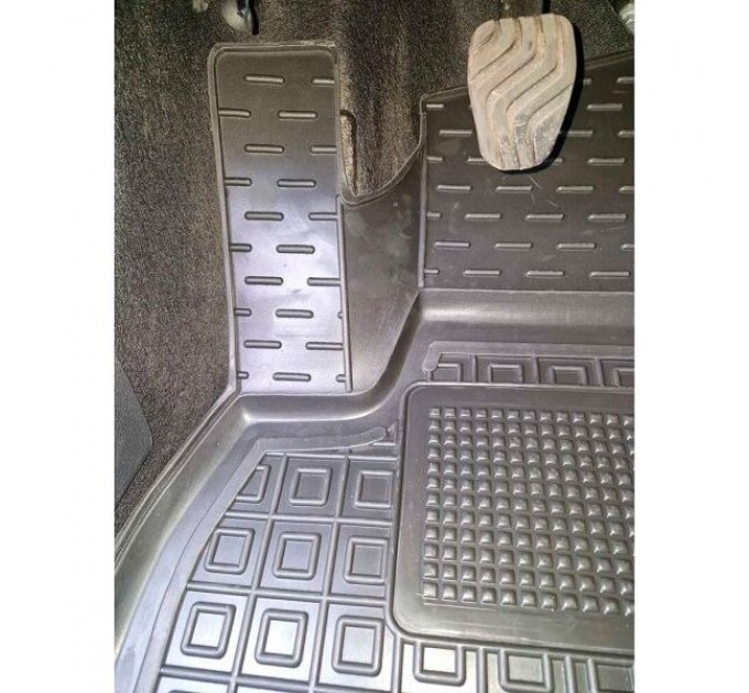 Автомобільні килимки в салон Renault Duster 2025- 4WD (AVTO-Gumm), ціна: 1 652 грн.