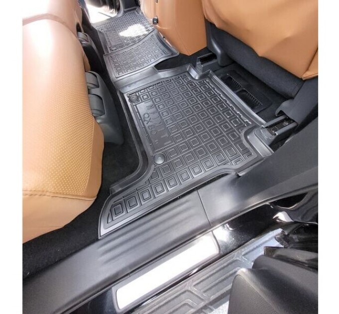 Автомобільні килимки в салон Infiniti QX80 2018- 7 мест (AVTO-Gumm), ціна: 2 533 грн.