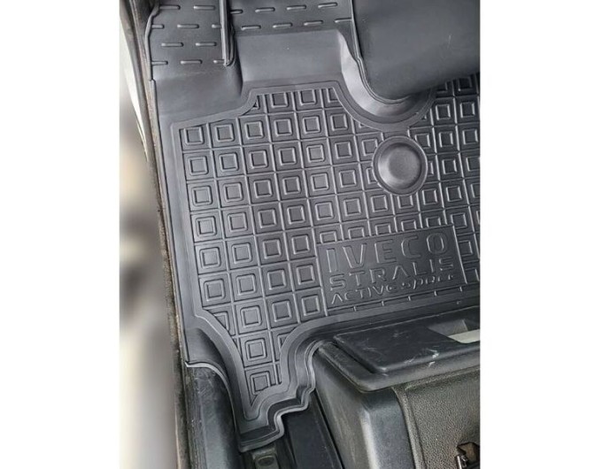 Автомобільні килимки в салон Iveco Stralis Active Space 2012-2016 (AVTO-Gumm), ціна: 1 778 грн.
