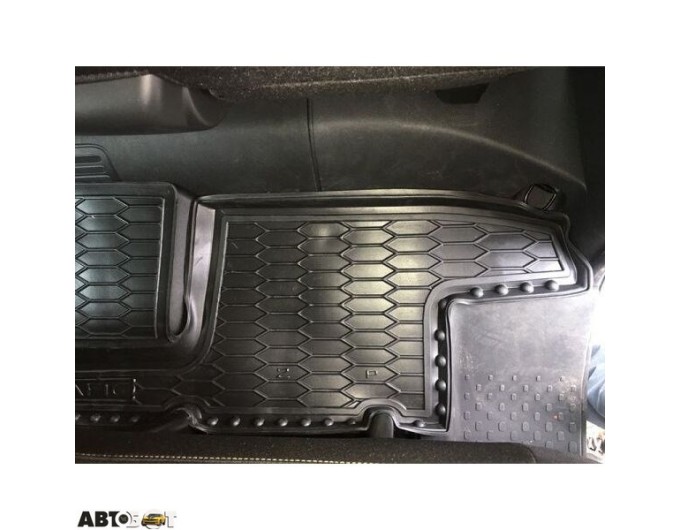 Автомобильные коврики в салон Renault Trafic 3 16-/Opel Vivaro 15- (2-й ряд) (Avto-Gumm), цена: 1 234 грн.