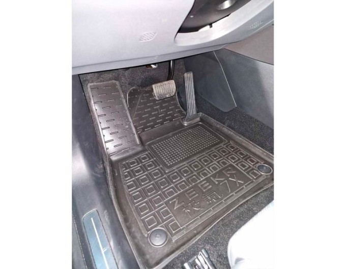 Автомобільні килимки в салон Zeekr 7X 2024- (AVTO-Gumm), ціна: 1 716 грн.