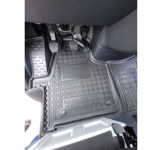 Автомобільні килимки в салон Mercedes Sprinter (907) 2018- (1+1/1+2) (AVTO-Gumm), ціна: 1 274 грн.
