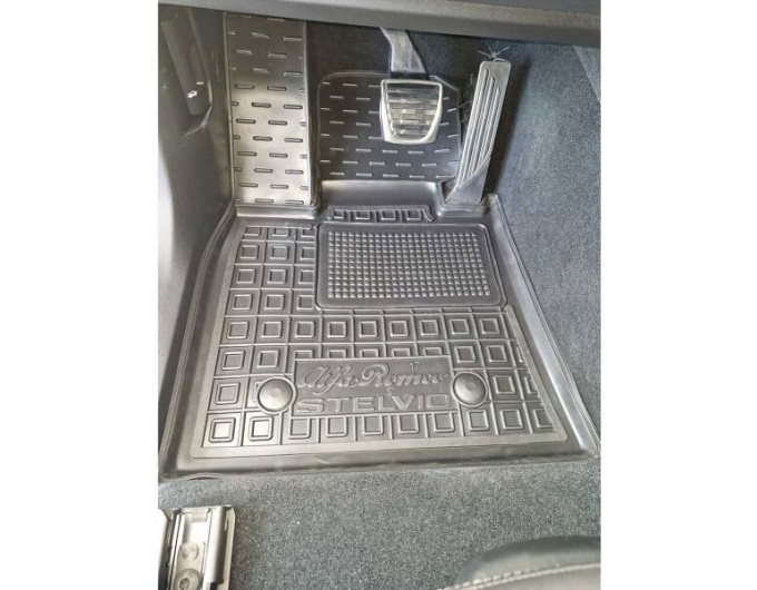 Автомобільні килимки в салон Alfa Romeo Stelvio 2017- (AVTO-Gumm), ціна: 1 716 грн.