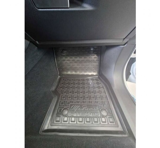 Автомобільні килимки в салон Alfa Romeo Stelvio 2017- (AVTO-Gumm), ціна: 1 652 грн.