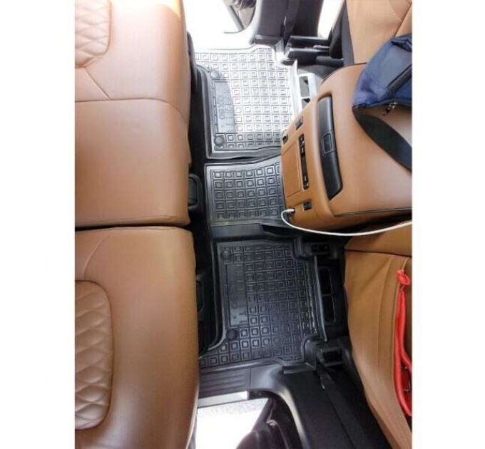 Автомобільні килимки в салон Infiniti QX80 2018- 7 мест (AVTO-Gumm), ціна: 2 533 грн.