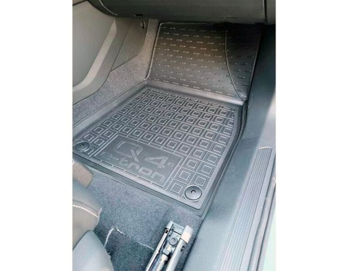 Передні килимки в автомобіль Audi Q4 e-tron 2021- (AVTO-Gumm), ціна: 977 грн.