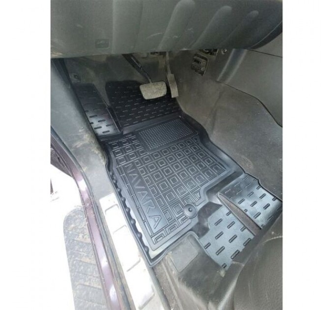 Автомобільні килимки в салон Nissan Navara Double Cab 2010- (AVTO-Gumm), ціна: 1 652 грн.