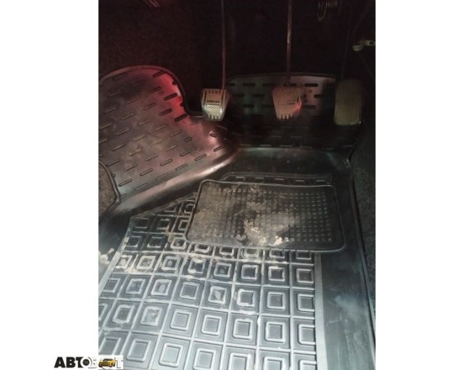 Передні килимки в автомобіль ВАЗ Lada 2108/09/99/13-15 (Avto-Gumm), ціна: 977 грн.