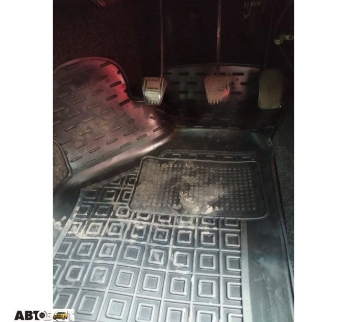 Передні килимки в автомобіль ВАЗ Lada 2108/09/99/13-15 (Avto-Gumm), ціна: 734 грн.