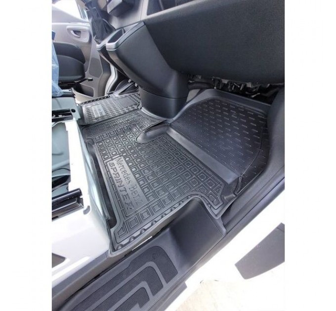 Автомобільні килимки в салон Mercedes Sprinter (907) 2018- (1+1/1+2) (AVTO-Gumm), ціна: 1 274 грн.