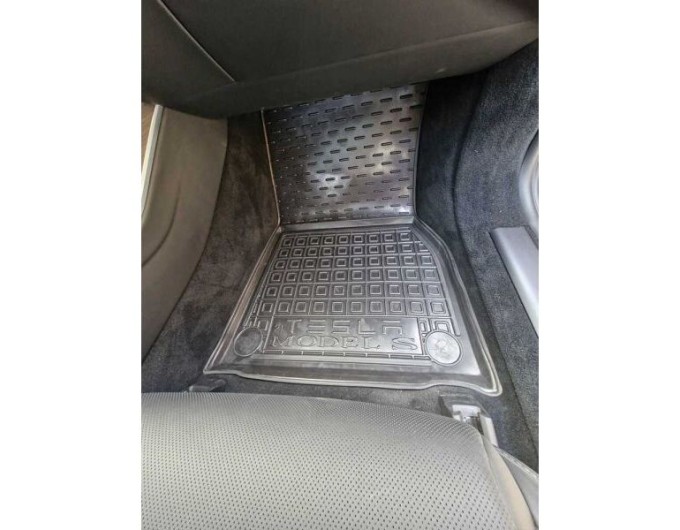 Автомобільні килимки в салон Tesla Model S 2021- (AVTO-Gumm), ціна: 1 716 грн.