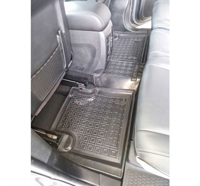 Автомобільні килимки в салон Dodge Durango 3 2010- (7 мест) (AVTO-Gumm), ціна: 2 533 грн.