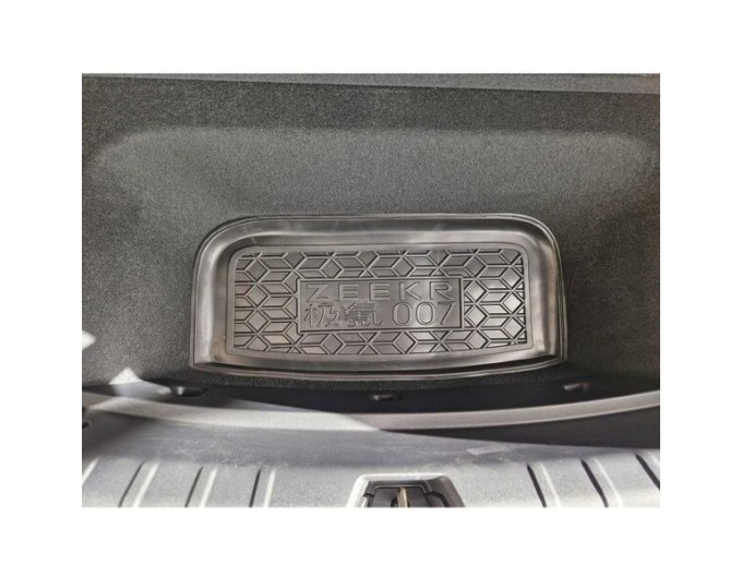 Автомобильный коврик в багажник Zeekr 007 2024- нижний (AVTO-Gumm), цена: 947 грн.