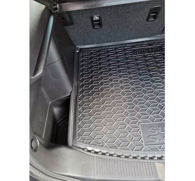 Автомобильный коврик в багажник Suzuki S-Cross 2022- верхняя полка (AVTO-Gumm), цена: 824 грн.