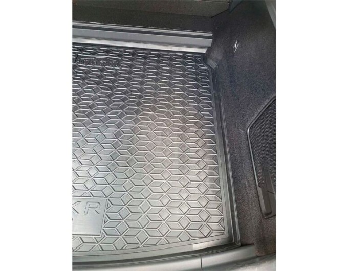 Автомобильный коврик в багажник Zeekr 001 2022- нижняя полка (AVTO-Gumm), цена: 1 182 грн.