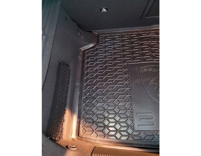 Автомобільний килимок в багажник Peugeot 308 2023- Hatchback (AVTO-Gumm), ціна: 1 182 грн.