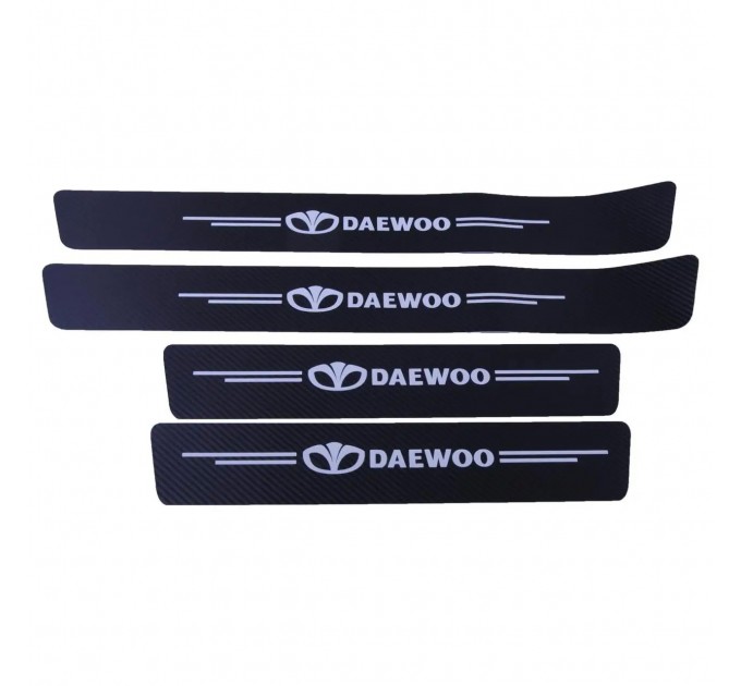 Защитная пленка на пороги автомобиля Daewoo Samurai Карбон 4D, цена: 162 грн.