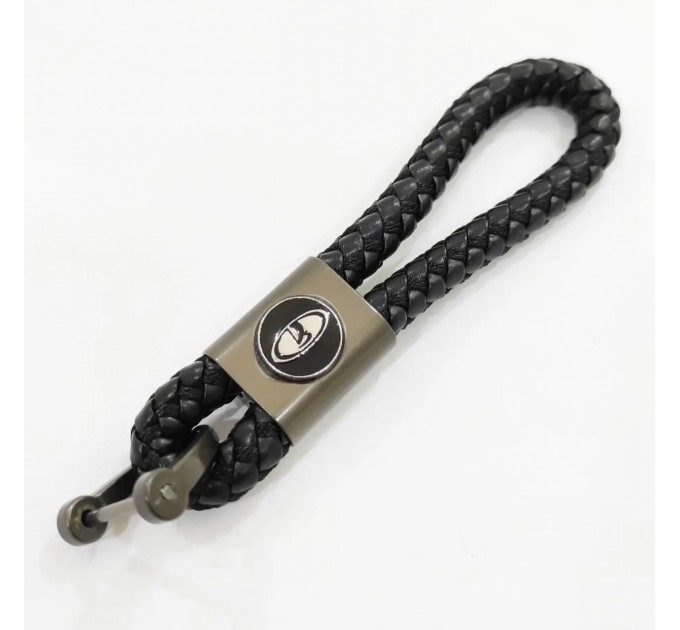 Брелок для ключів плетений LADA зі скобою, ціна: 130 грн.