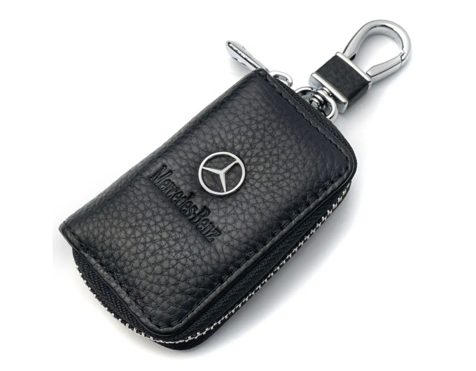 Ключница автомобильная для ключей с логотипом Mercedes-Benz, цена: 355 грн.