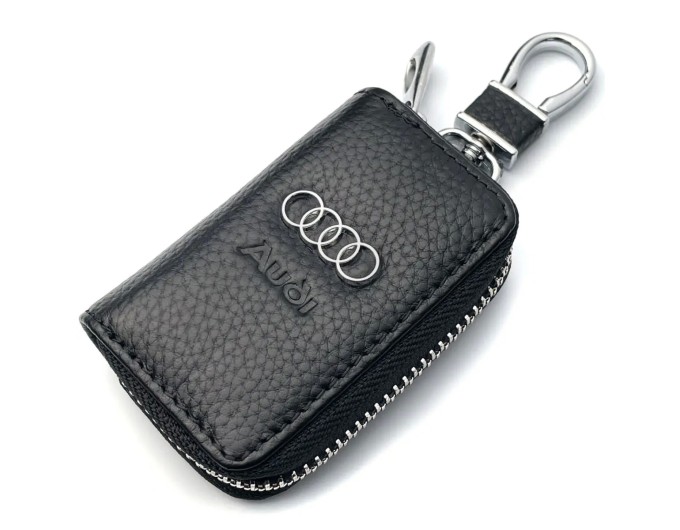 Ключница автомобильная для ключей с логотипом Audi, цена: 355 грн.